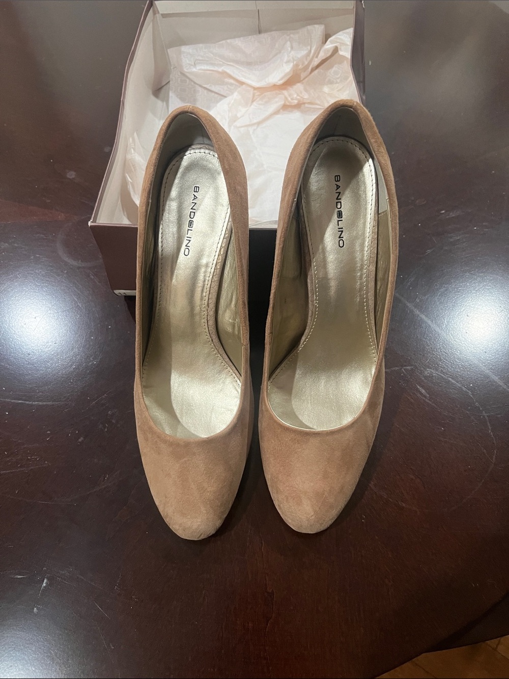 Bandolino Taupe Suede Round-Toe Heels